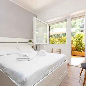 amazing-viale-trastevere-with-terrace.it-romehotels.com/